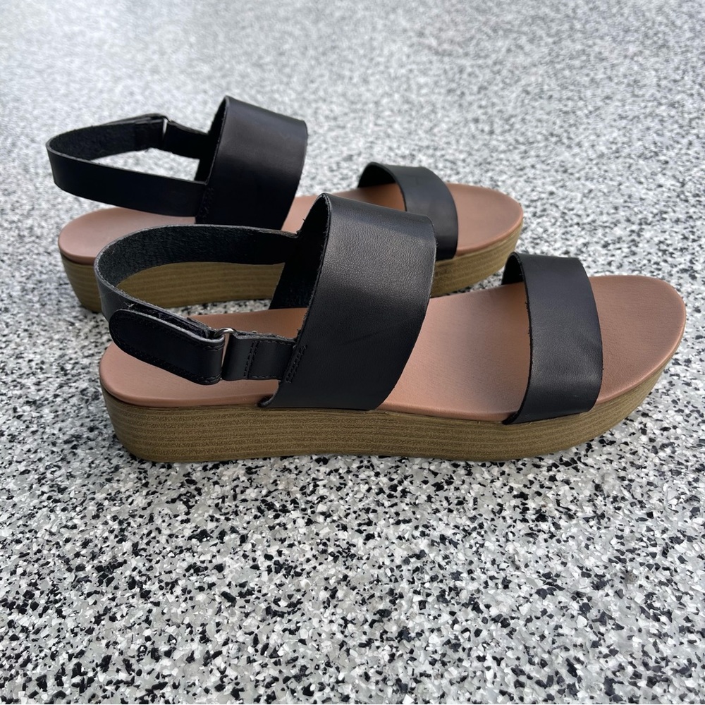 Black Steve Madden Platform Sandal Size 9